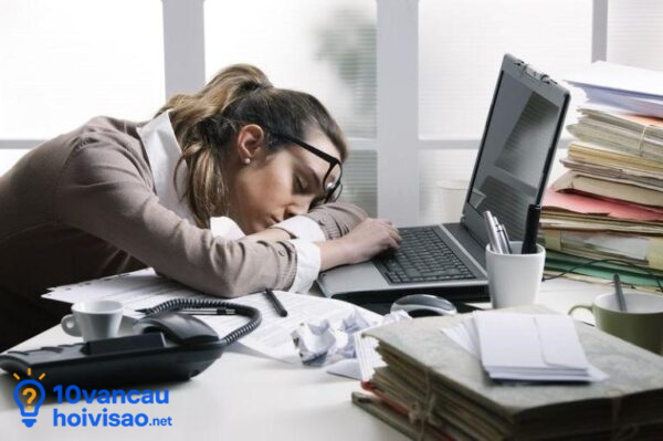 Ngủ Nhiều Nhưng Vẫn Buồn Ngủ