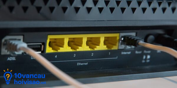So Sánh Kết Nối Có Dây Và Wifi